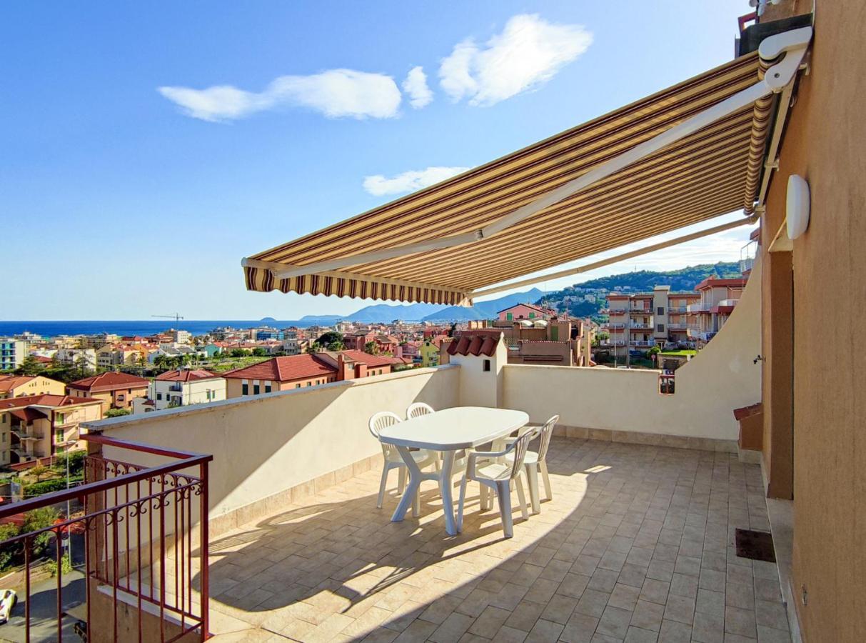 Bella Vista - By Ligooria Appartement Pietra Ligure Buitenkant foto
