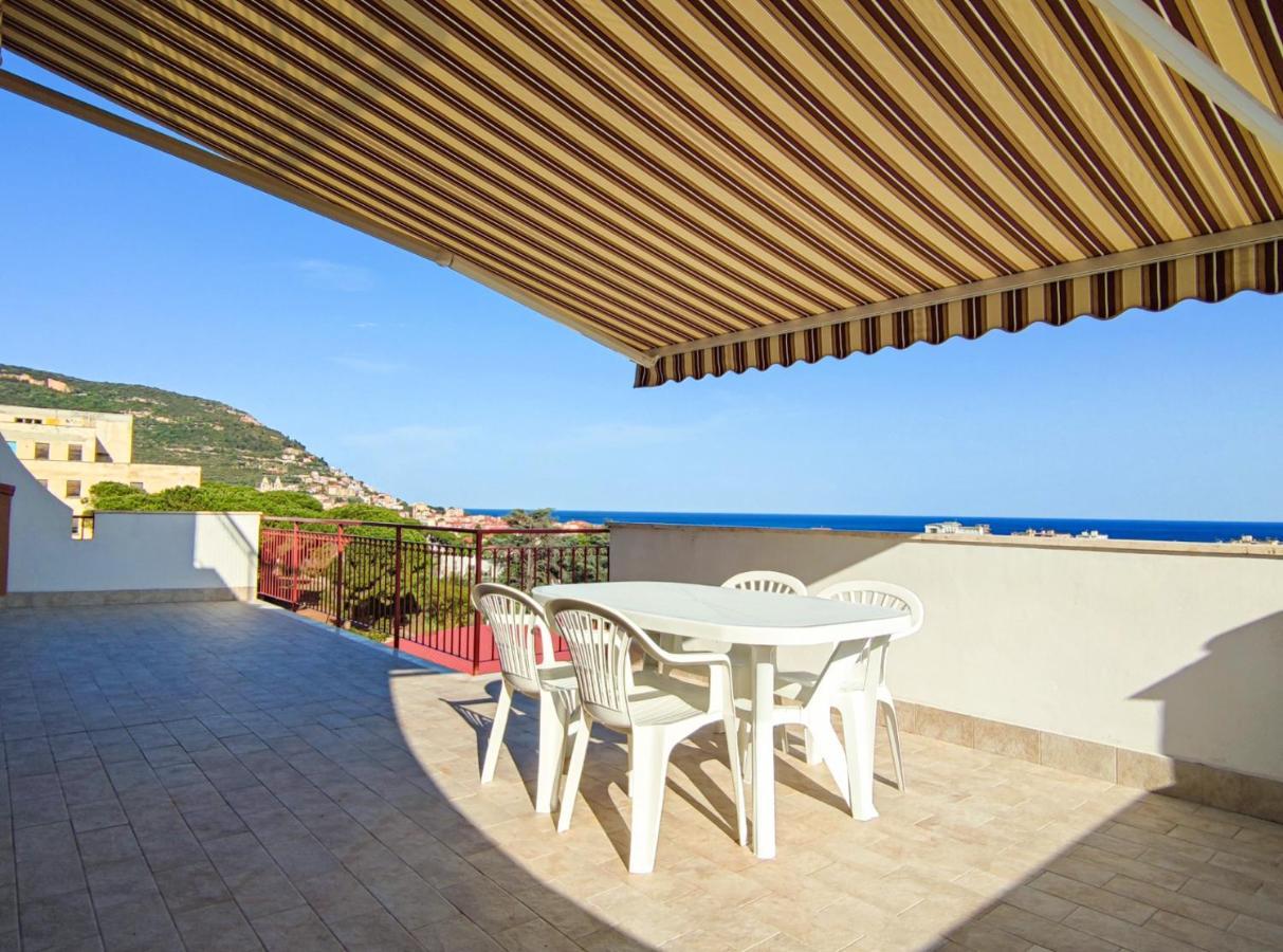 Bella Vista - By Ligooria Appartement Pietra Ligure Buitenkant foto