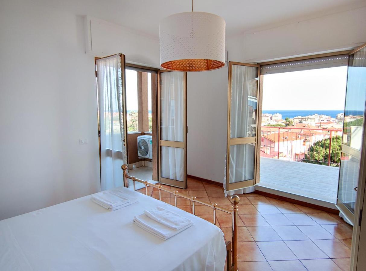 Bella Vista - By Ligooria Appartement Pietra Ligure Buitenkant foto