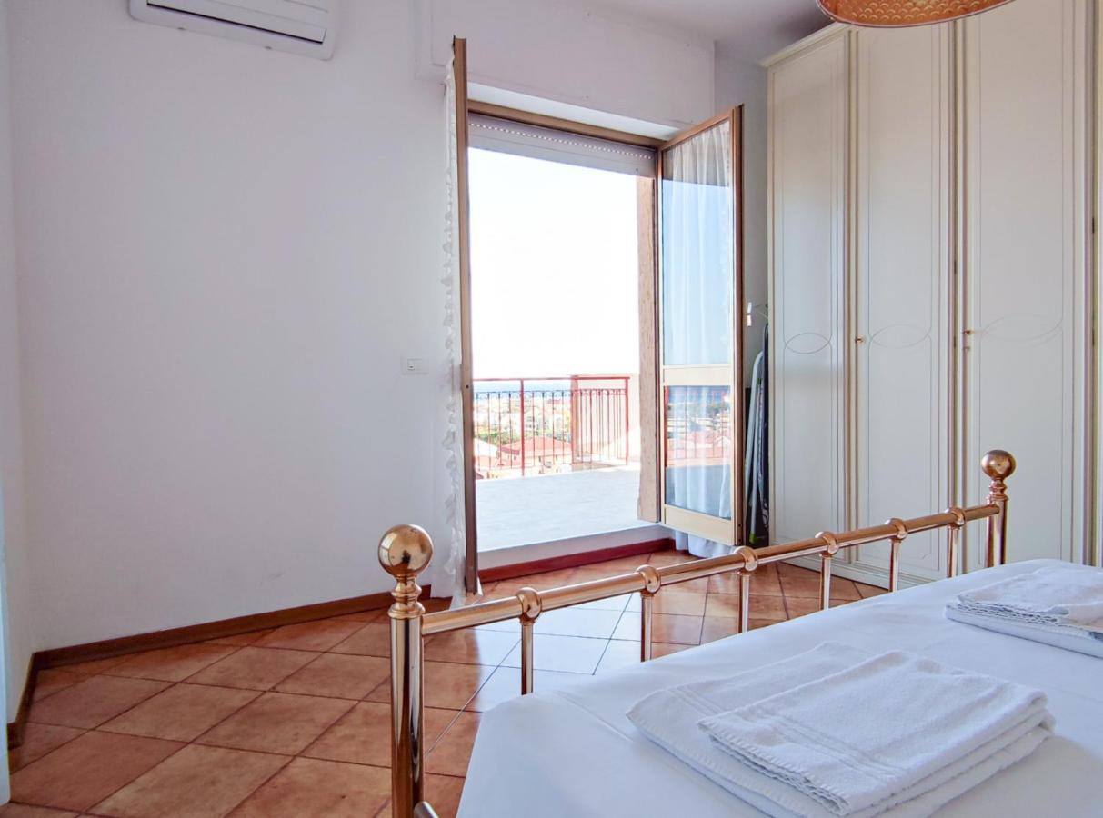Bella Vista - By Ligooria Appartement Pietra Ligure Buitenkant foto